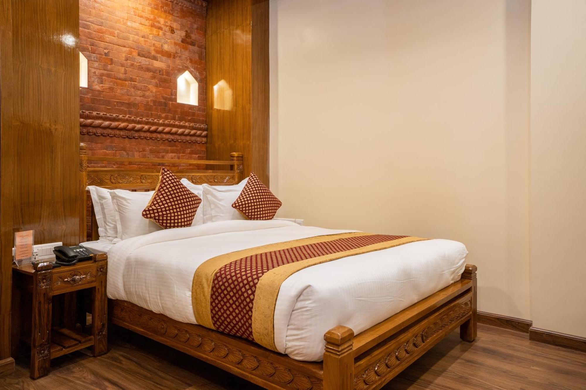 Surya Heritage Hotel Катманду Екстериор снимка