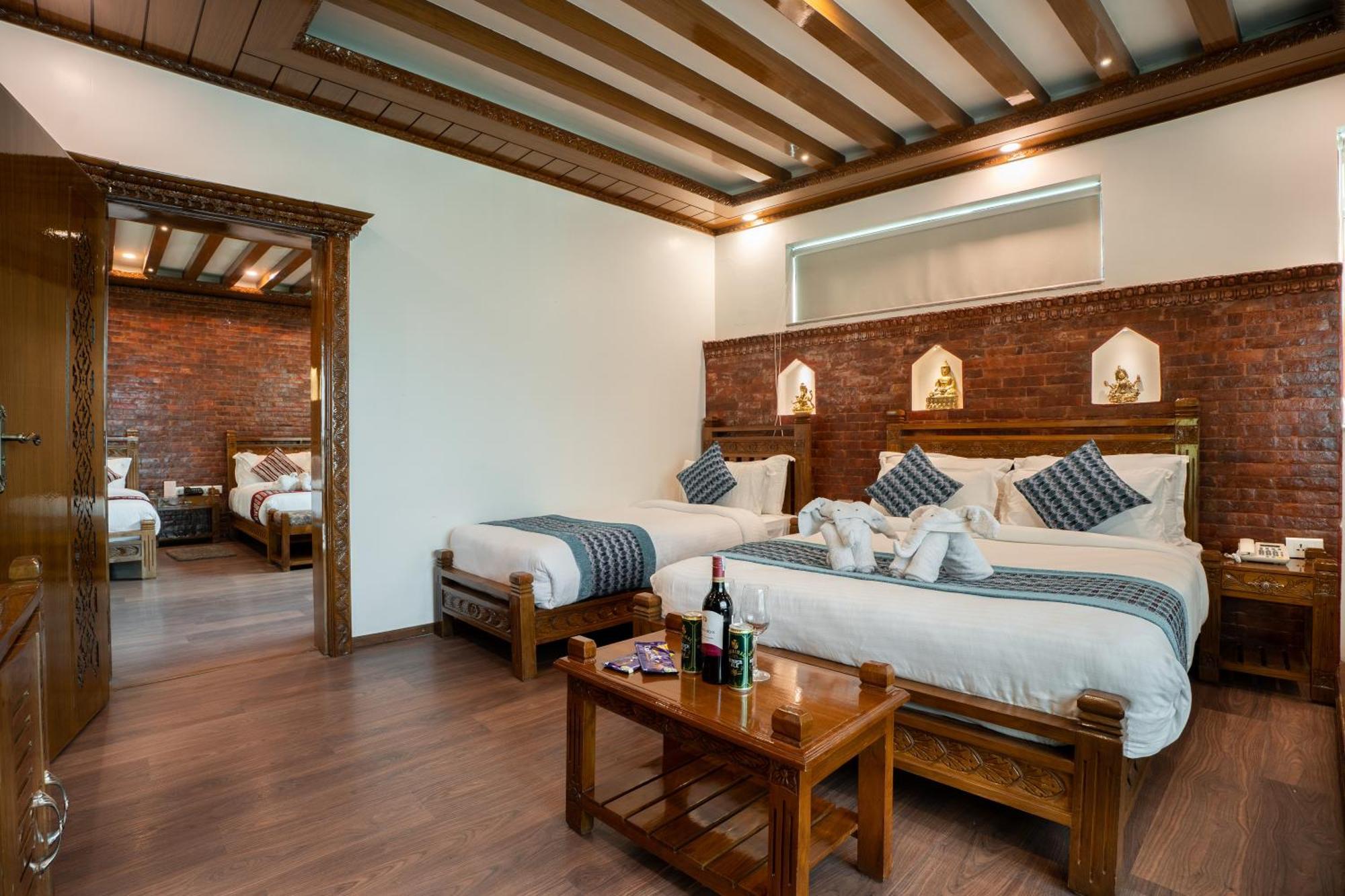 Surya Heritage Hotel Катманду Екстериор снимка
