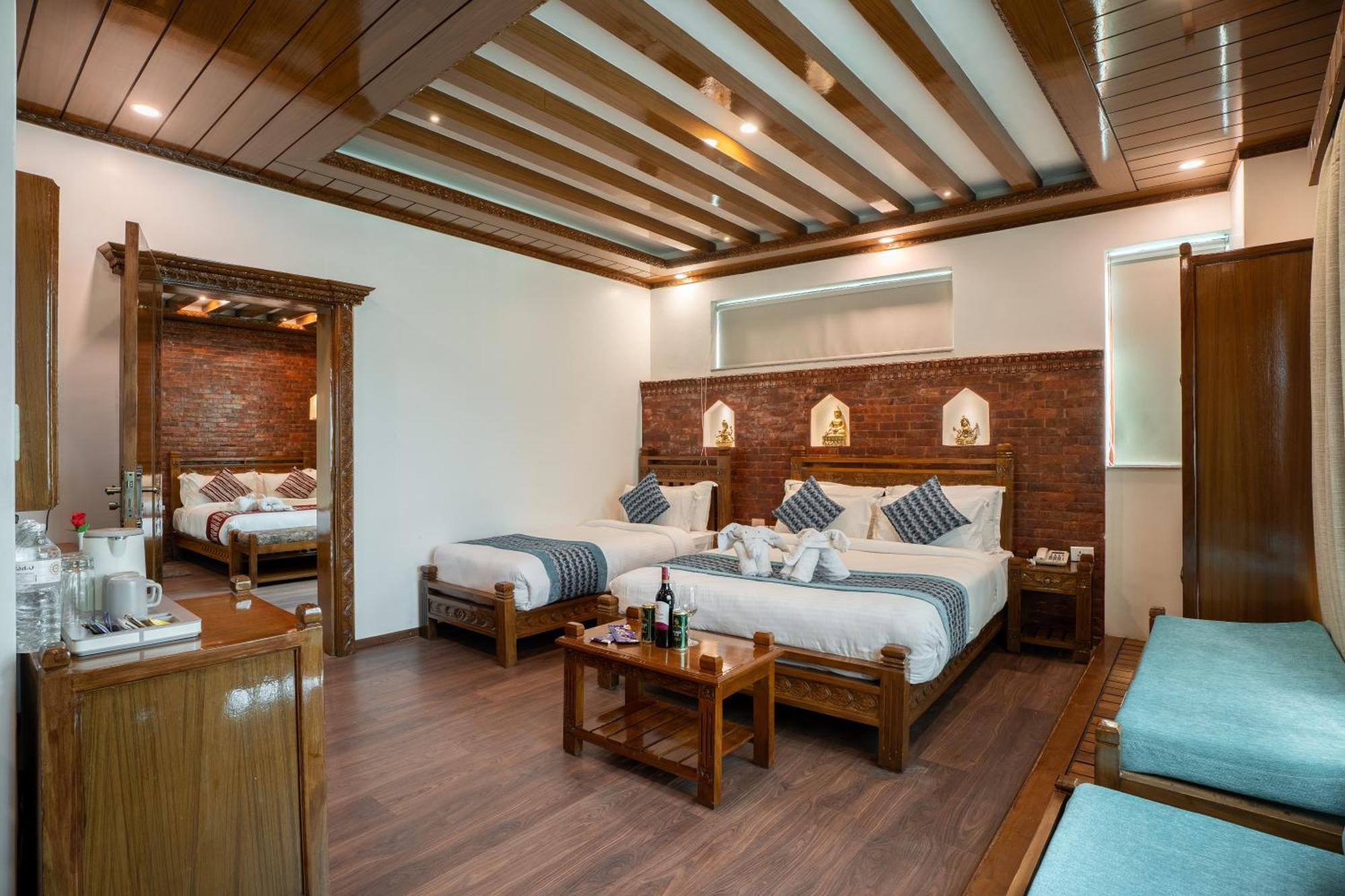 Surya Heritage Hotel Катманду Екстериор снимка