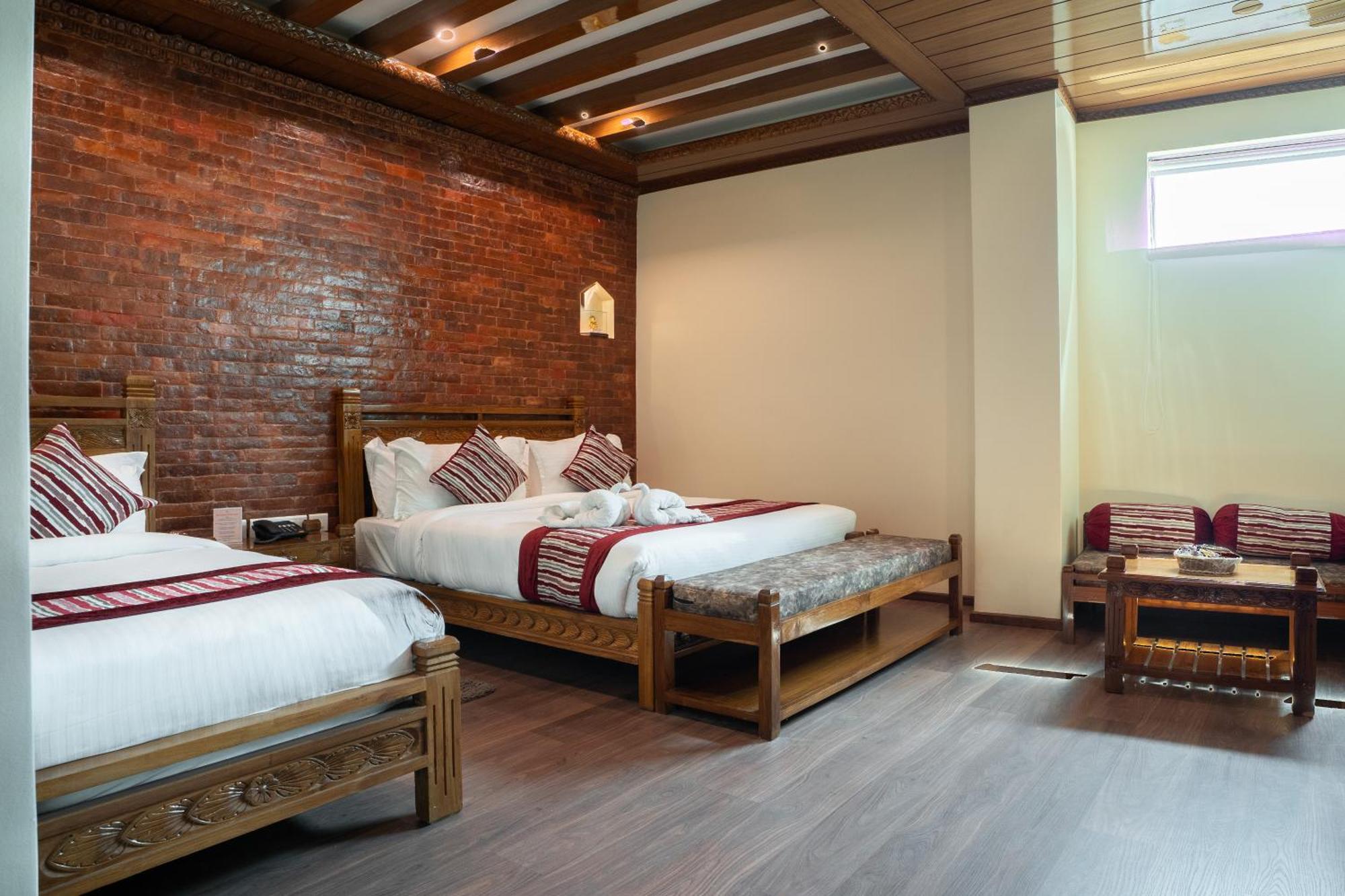 Surya Heritage Hotel Катманду Екстериор снимка